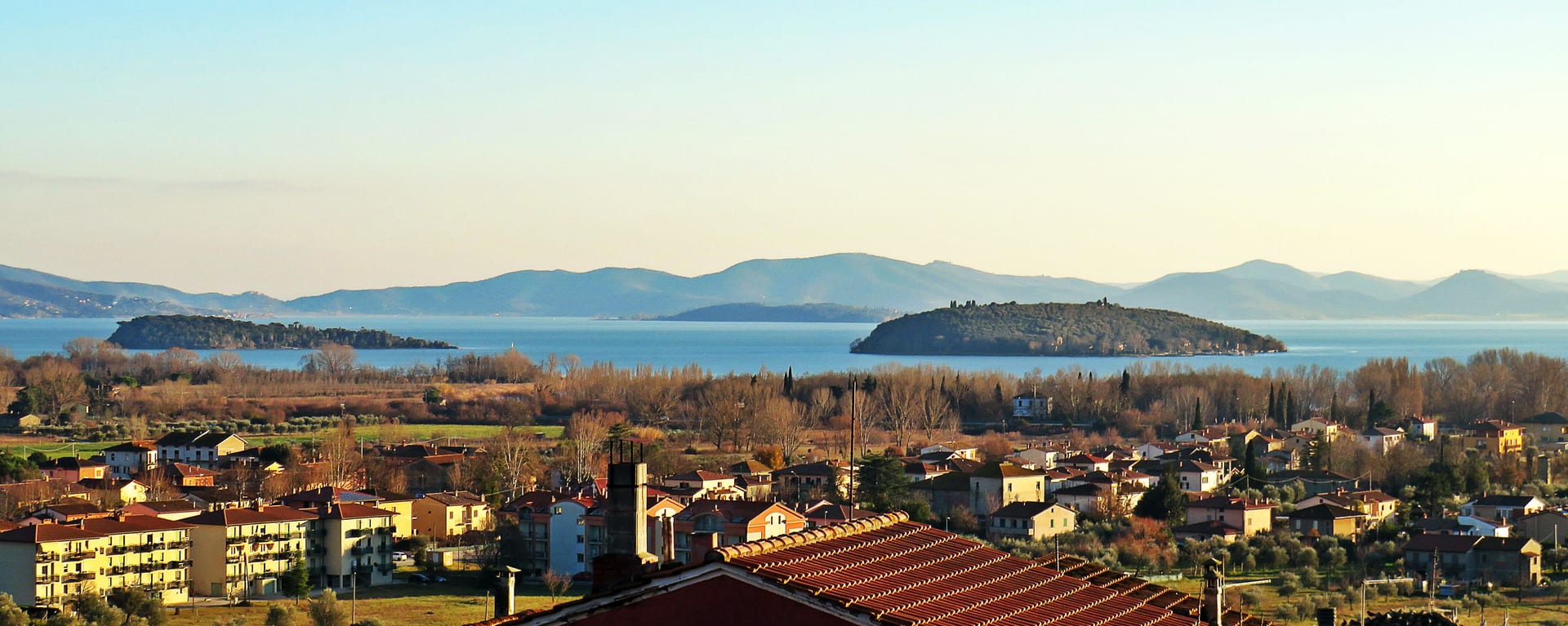 Panorama del Lago Trasimeno visto da Tuoro, Provincia di Perugia, Umbria